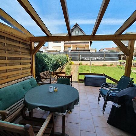 Ferienwohnung Woelbert Altendiez Esterno foto