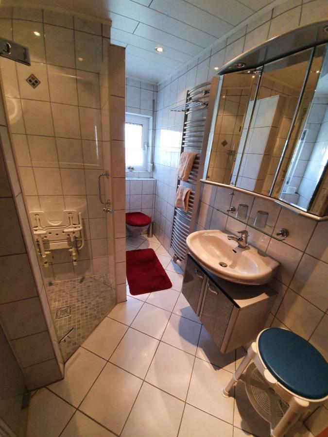 Ferienwohnung Woelbert Altendiez Esterno foto