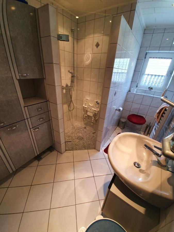 Ferienwohnung Woelbert Altendiez Esterno foto