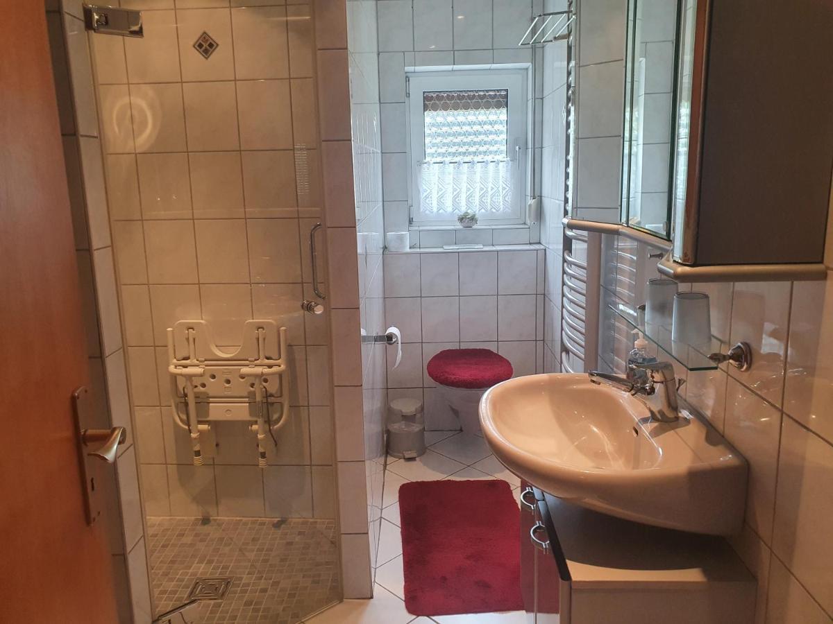 Ferienwohnung Woelbert Altendiez Esterno foto