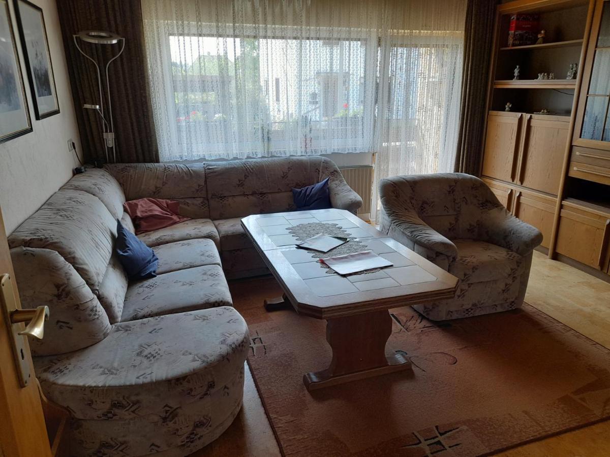 Ferienwohnung Woelbert Altendiez Esterno foto