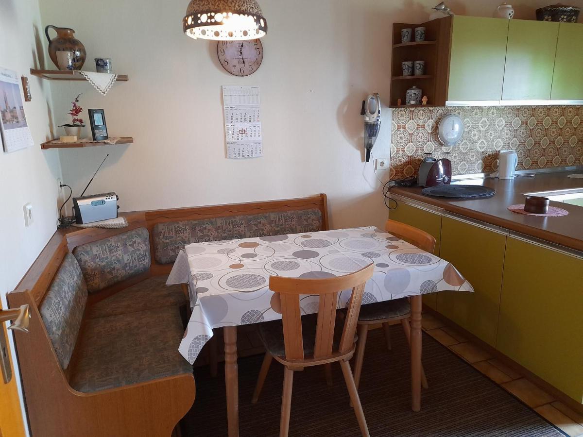Ferienwohnung Woelbert Altendiez Esterno foto